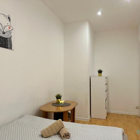 Square Room - 20 Minutes To Gdansk Old Town & Seaside Exteriör bild